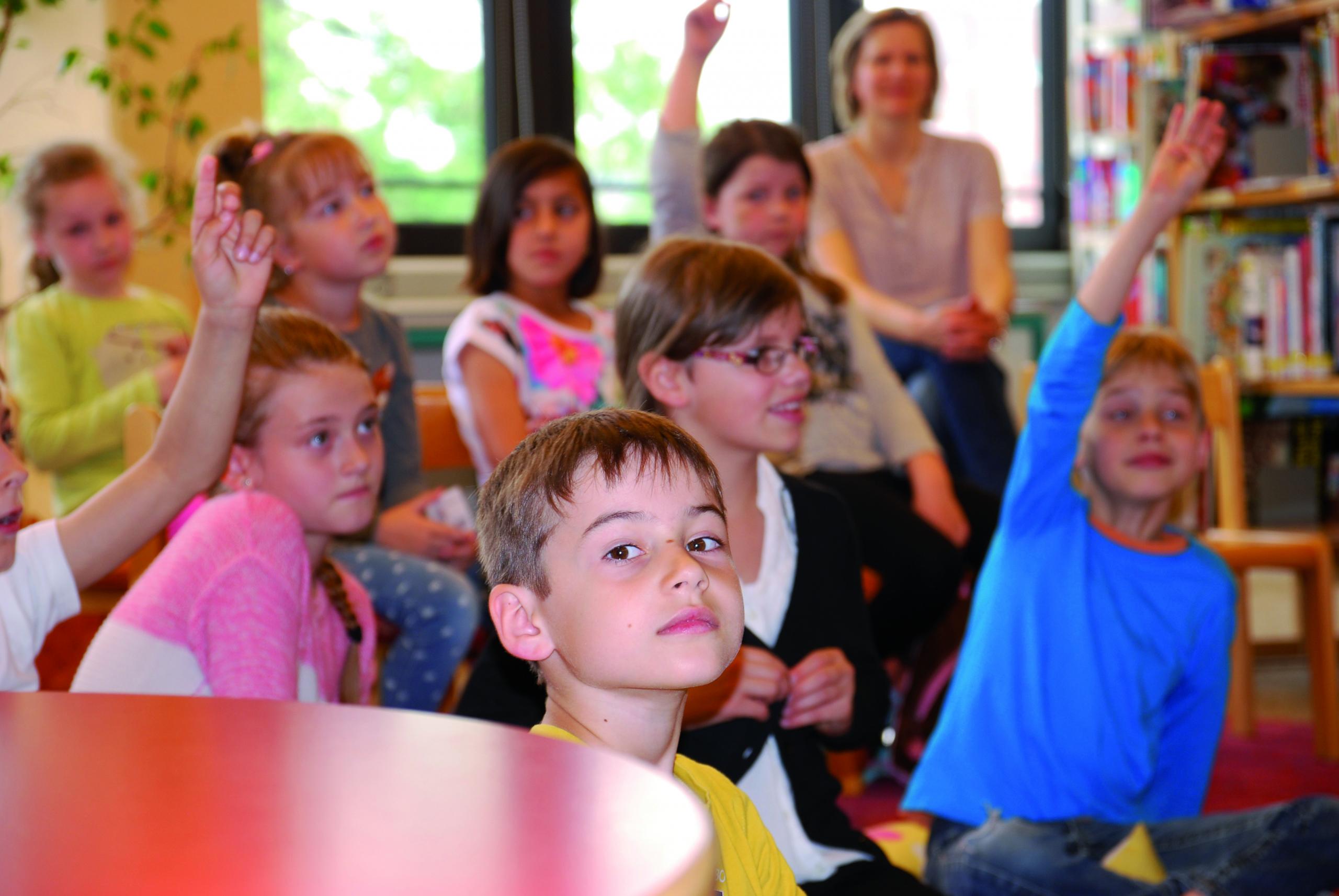 Eine Gruppe von Kindern